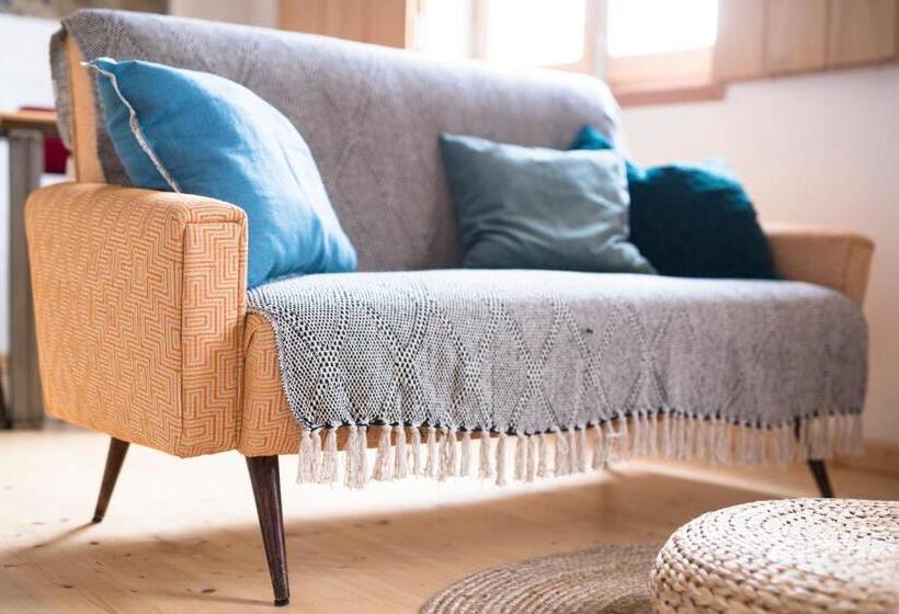 غرفة قياسية ثلاثية, Bohemian Antique Guesthouse