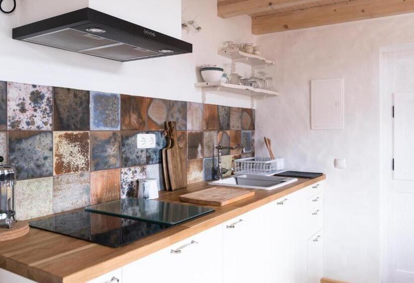 غرفة قياسية ثلاثية, Bohemian Antique Guesthouse