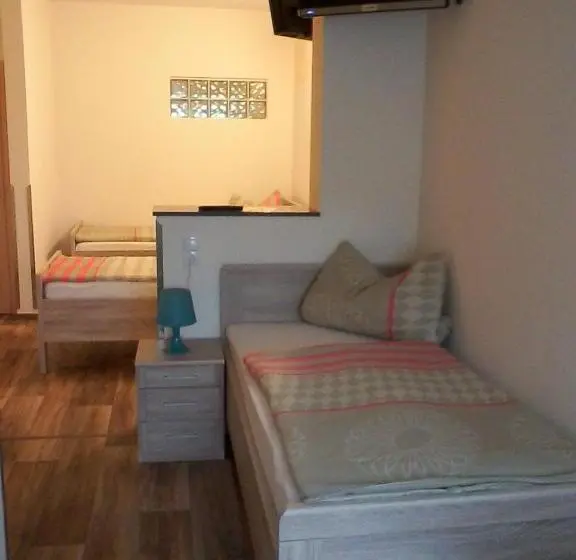 トリプルクラシックルーム, Pension Waldbad Dommitzsch