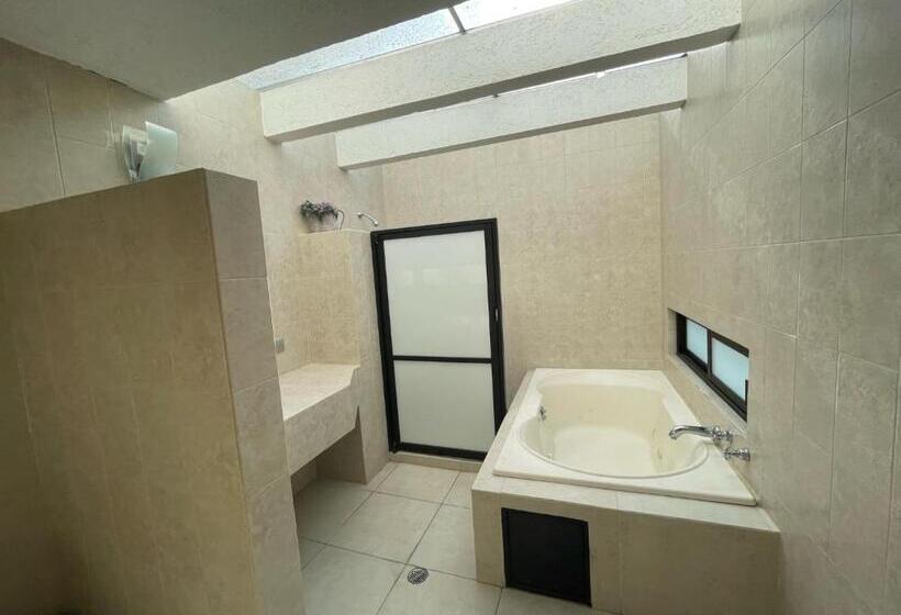 جناح, Camino Del Bosque Atlixco By Rotamundos