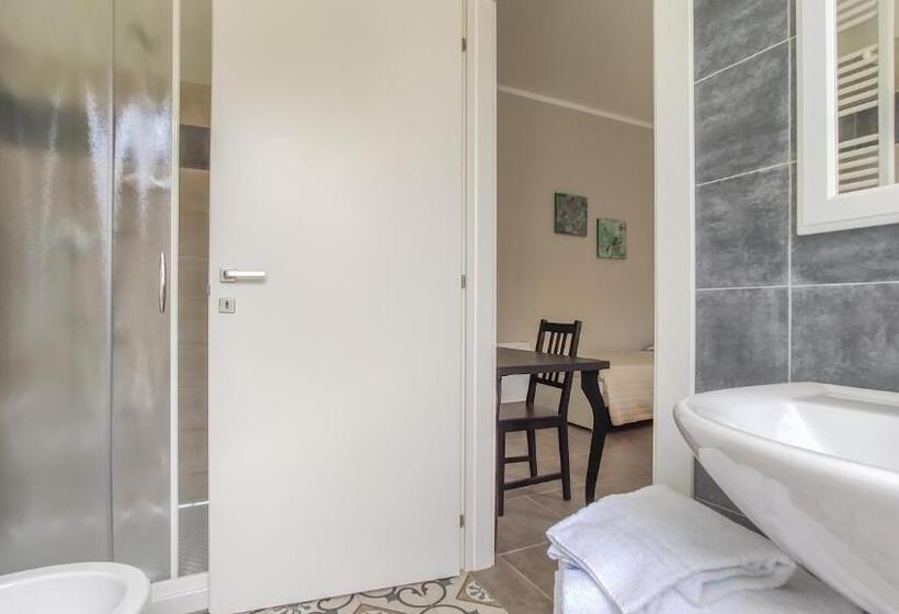 חדר סטנדרט לשלושה, La Dama&breakfast