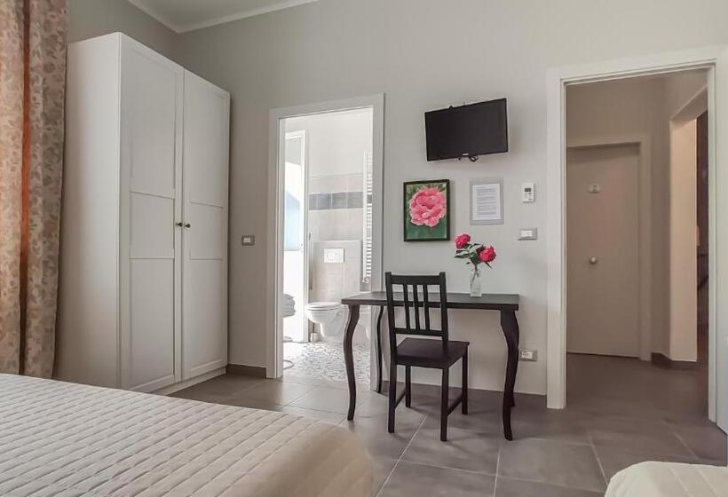 חדר סטנדרט לשלושה, La Dama&breakfast