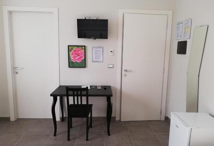 חדר סטנדרט לשלושה, La Dama&breakfast