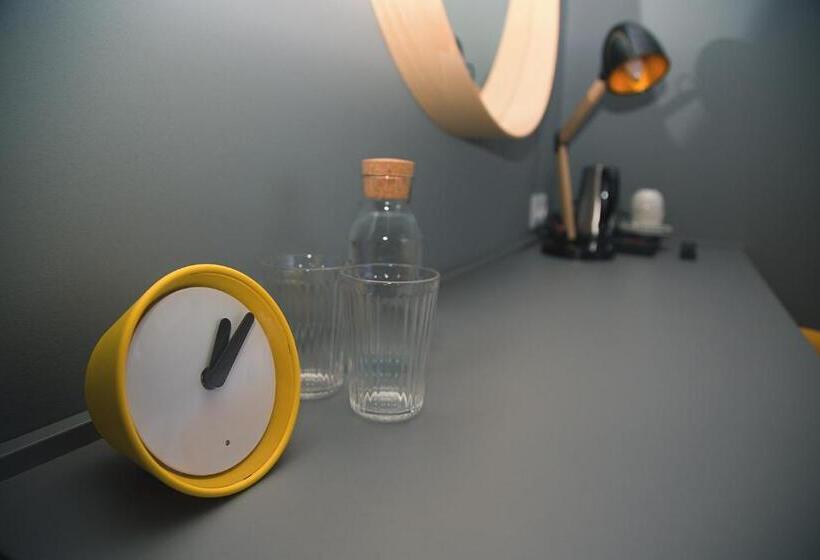 جناح ديلوكس, B&b Alibi