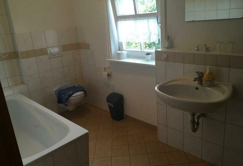 标准间, Alte Schule Niederdünzebach