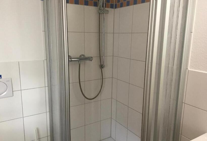 基本间, Alte Schule Niederdünzebach