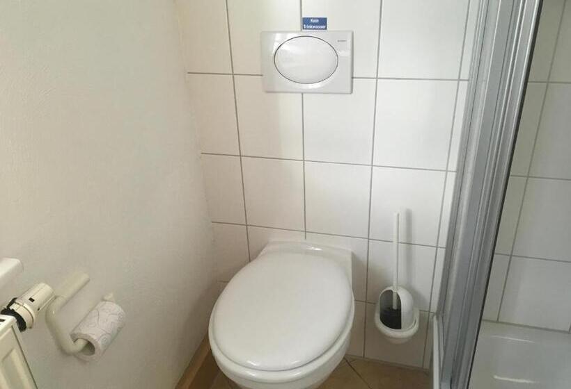 基本间, Alte Schule Niederdünzebach