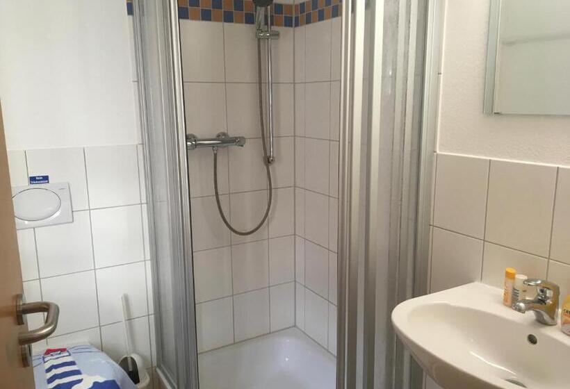 基本间, Alte Schule Niederdünzebach