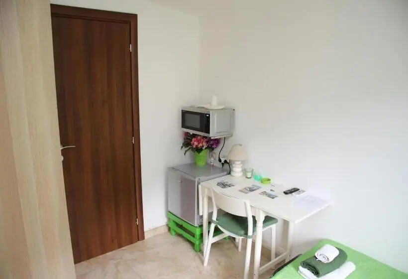 スタンダードトリプルルーム, B&b Casa Rosola