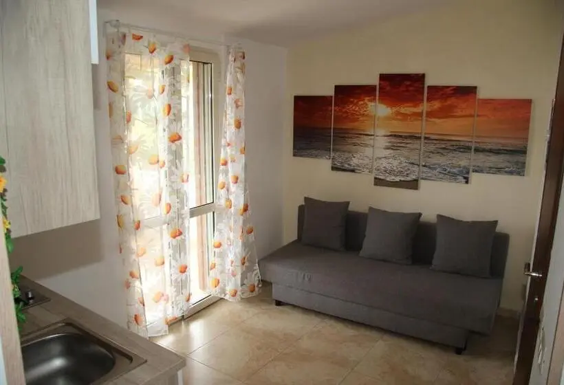 景色の見えるスタンダード４人部屋, B&b Casa Rosola