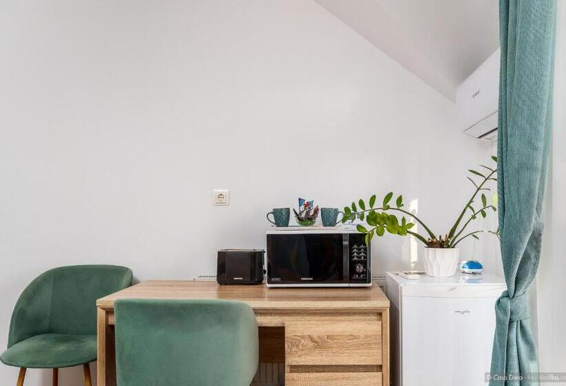 דירת שלושה חדרים, Casa Dora