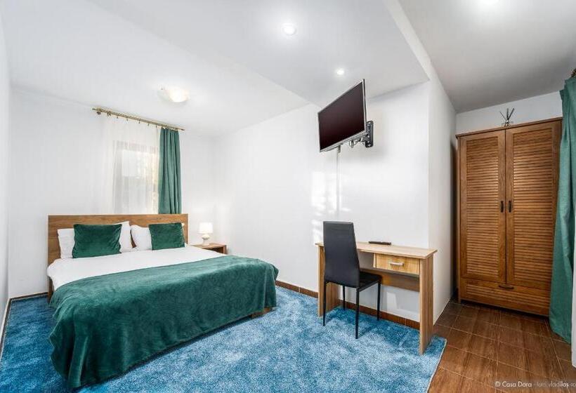 דירת חדר בקומת קרקע, Casa Dora