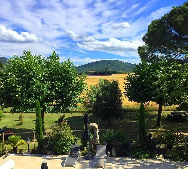 חדר סטנדרט עם מיטת קינג, Le Mas Des Abeilles   Chambres D Hôtes Avec Cuisine Et Petits Déjeuners Gourmands