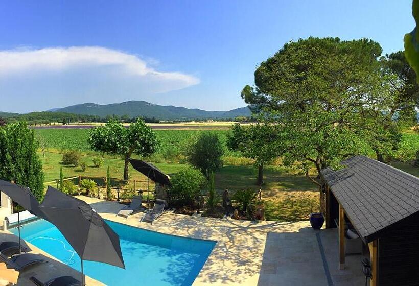 غرفة قياسية سرير كينج, Le Mas Des Abeilles   Chambres D Hôtes Avec Cuisine Et Petits Déjeuners Gourmands