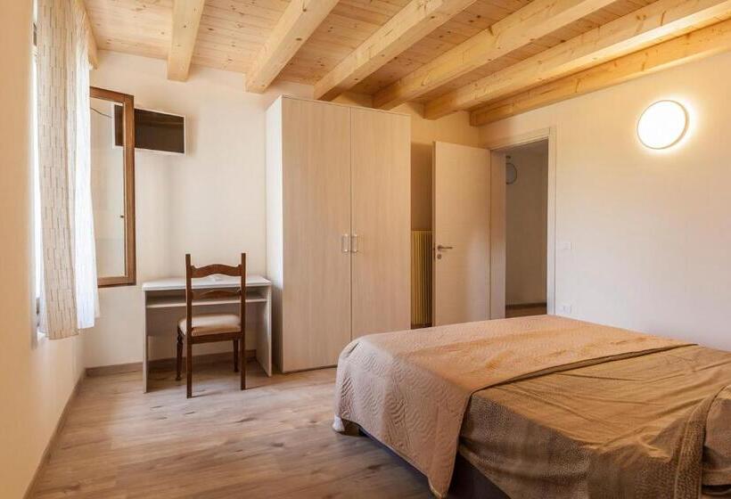 غرفة قياسية مطلّة علي الحديقة, Viale Asiago 288