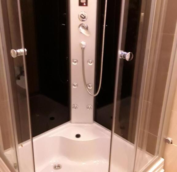 スイート, Tunnel Family Apartmanház Pécs