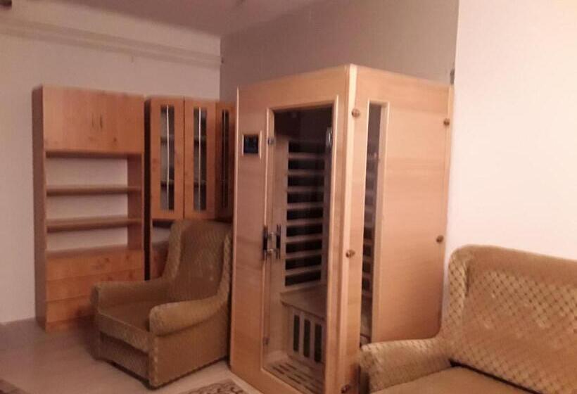 スイート, Tunnel Family Apartmanház Pécs