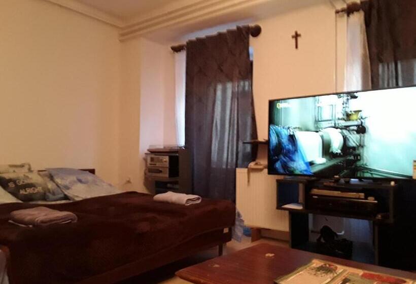 スイート, Tunnel Family Apartmanház Pécs