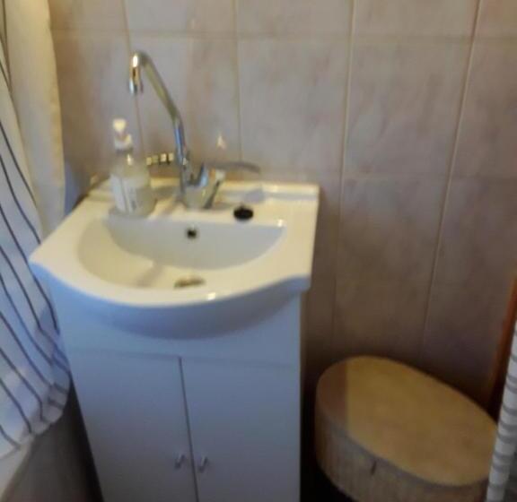 Семейный Номер Совместный Санузел, Tunnel Family Apartmanház Pécs