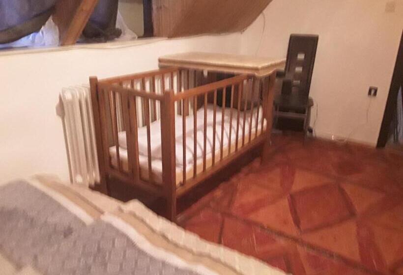 浴室共有ファミリールーム, Tunnel Family Apartmanház Pécs