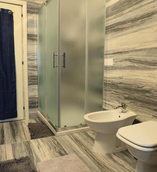 اتاق استاندارد, Bernadette