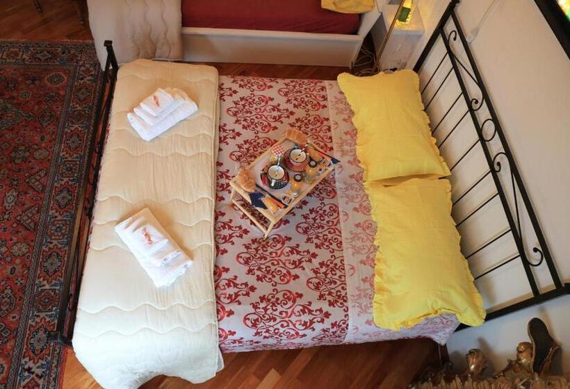 اتاق استاندارد سه نفره, Bernadette