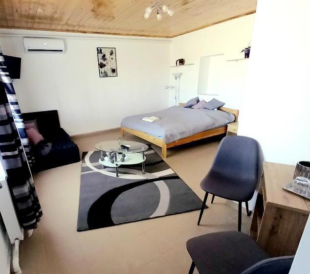 스탠다드 룸 가든 전망, Csodarét Kúria