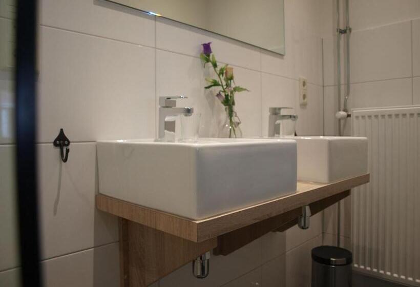 デラックスルーム, De Hoefstal 1765