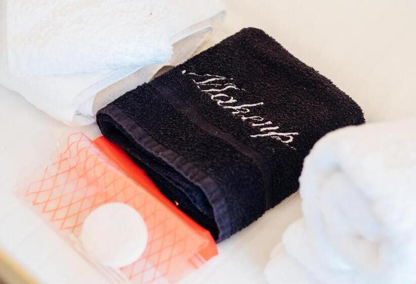 اتاق سوپریور با تخت بزرگ, Eveanna