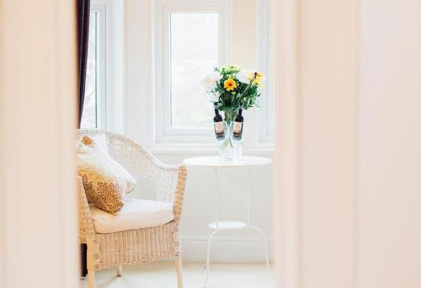 اتاق سوپریور با تخت بزرگ, Eveanna