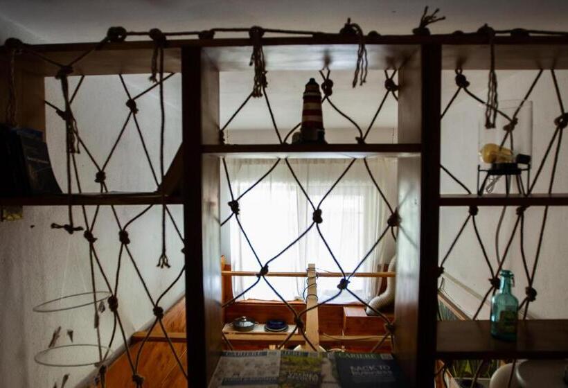 침실 1개 아파트, Charlietown