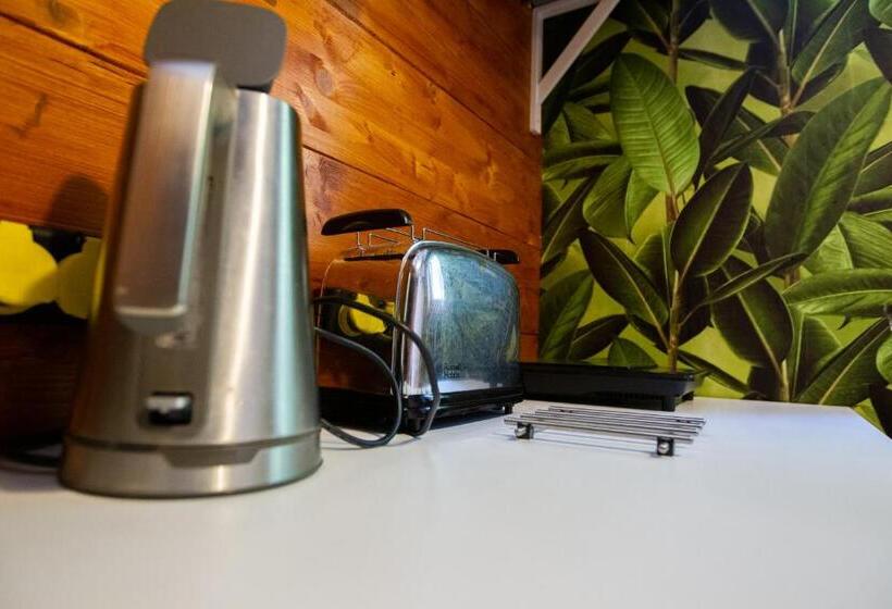 침실 1개 아파트, Charlietown