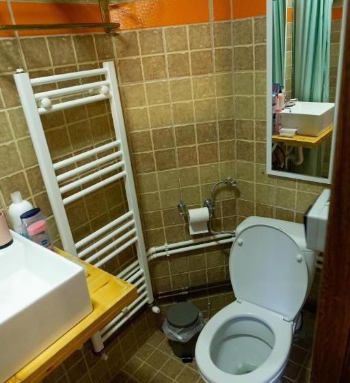 스탠다드 룸, Charlietown