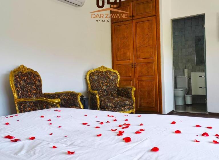 بنگله خانوادگی, Dar Zayane