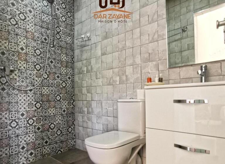 بنگله خانوادگی, Dar Zayane