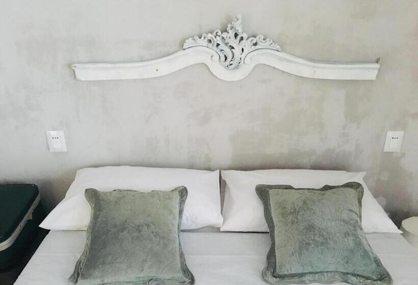 منزل غرفة نوم واحدة, Markethousecatania