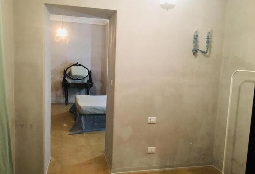 منزل غرفة نوم واحدة, Markethousecatania