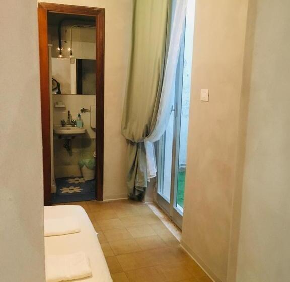 منزل غرفة نوم واحدة, Markethousecatania