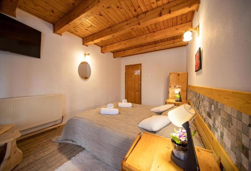 غرفة قياسية مزوَّدة بشُرفة, Poiana Cristian