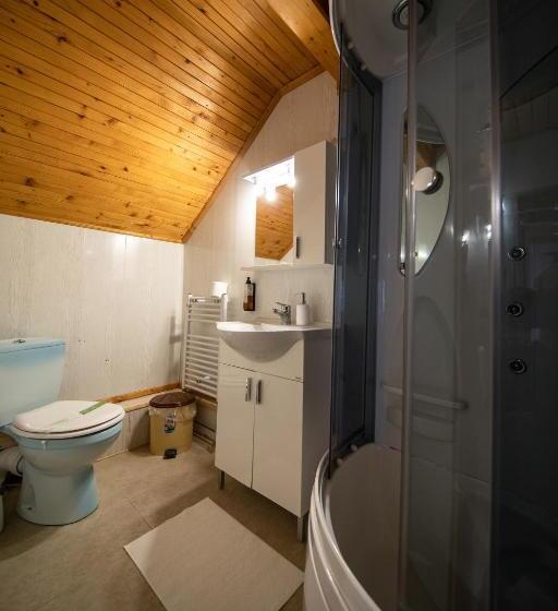 غرفة قياسية مزوَّدة بشُرفة, Poiana Cristian