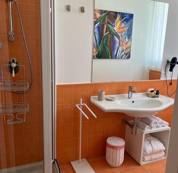 Standard room with outdoor bath, Villa Olimpia