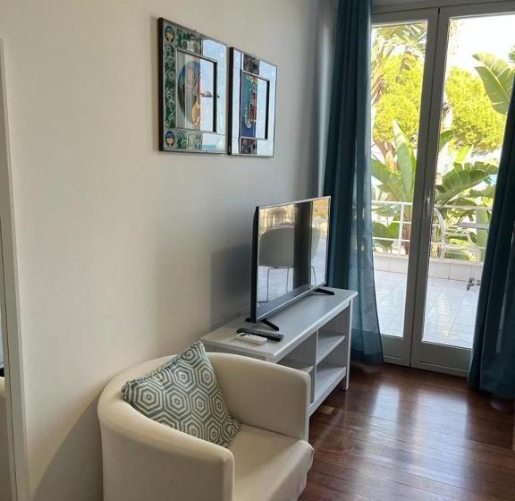 Standard room with outdoor bath, Villa Olimpia