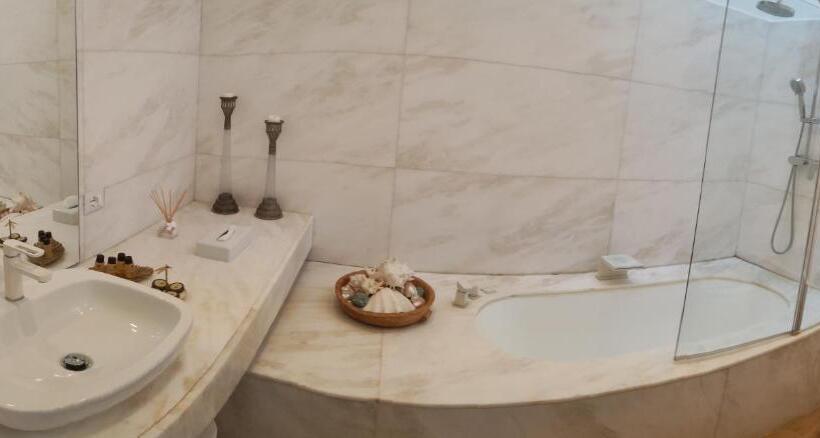 四人标准间, Villa Olimpia