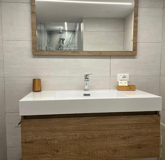 标准间, Villa Olimpia