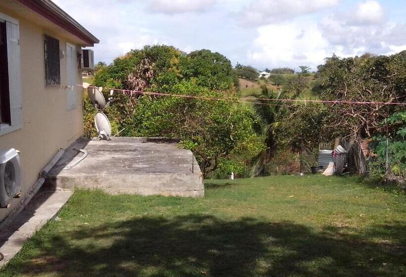 اتاق استاندارد با چشمانداز باغ, Chez Christian Et Lydia