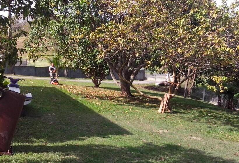 اتاق استاندارد با چشمانداز باغ, Chez Christian Et Lydia