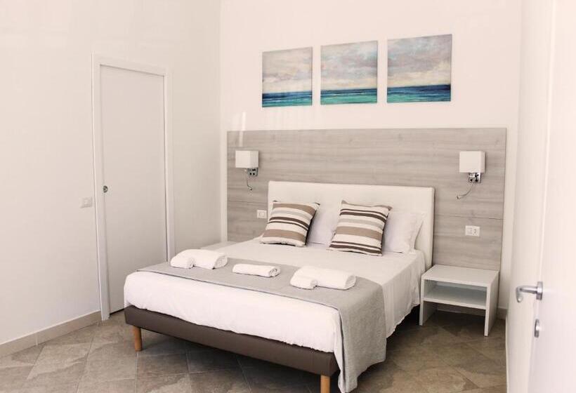 اتاق لوکس, Suite 14