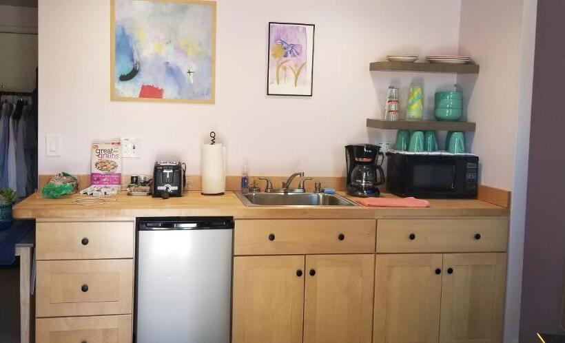 1ベッドルームアパートメント, Best Little Guesthouse In Melrose! New Listing!