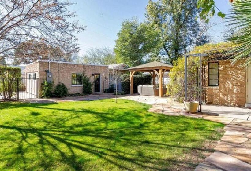 １ベッドルームアパートメント, Best Little Guesthouse In Melrose! New Listing!