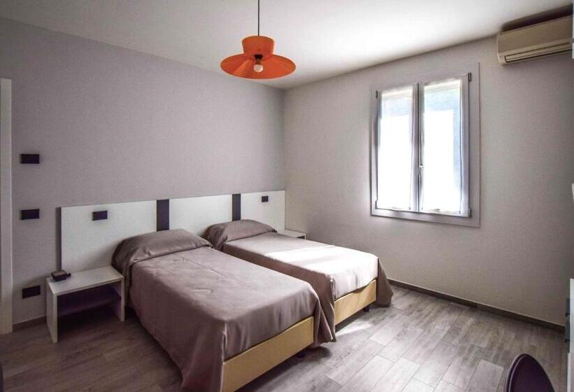 Pokój Ekonomiczny, Gambisa Street